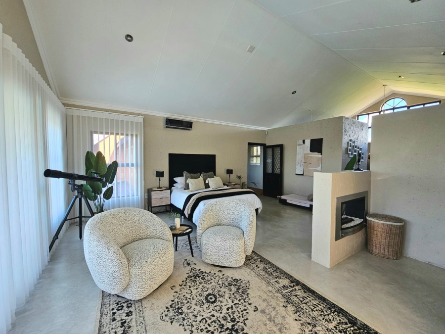 5 Bedroom Property for Sale in Grimbeeck Park North West